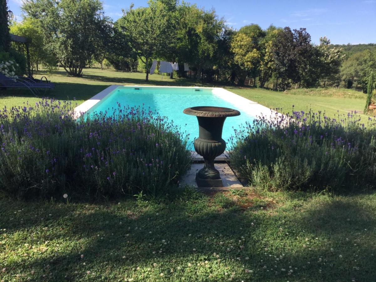 Clos De Bartinquie Bed & Breakfast Lalinde Exterior photo